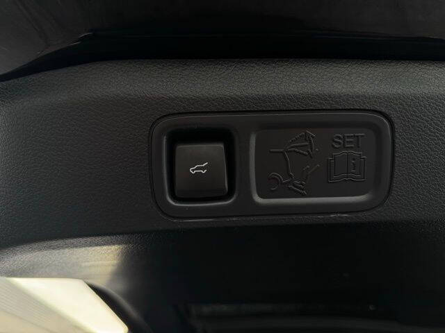 2022 Lincoln Navigator Black Label