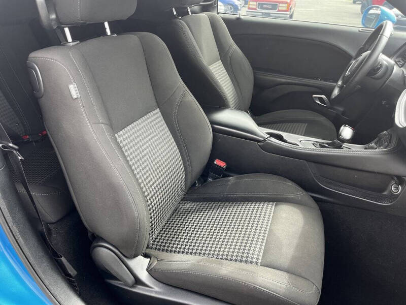 2023 Dodge Challenger SXT