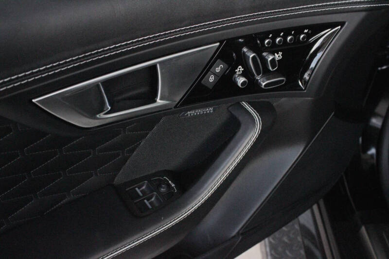 2017 Jaguar F-TYPE SVR