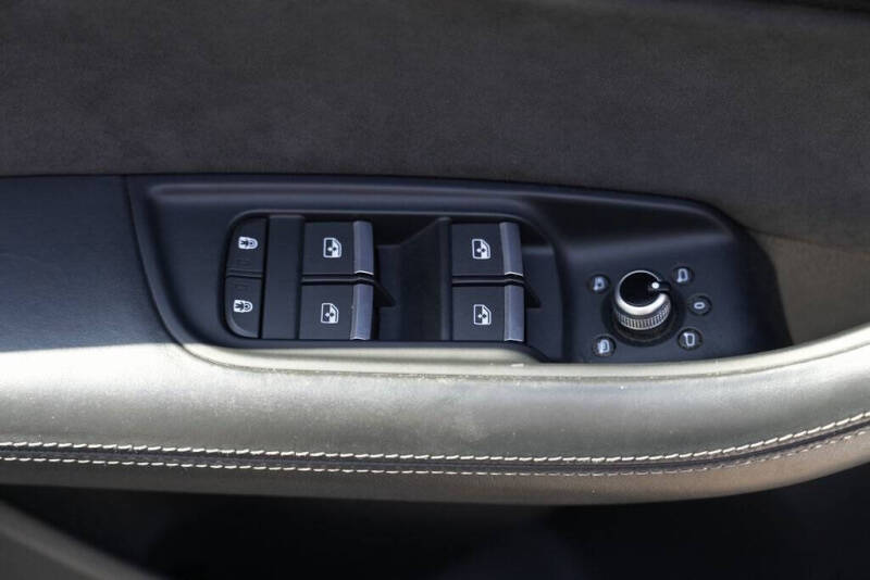 2022 Audi SQ7 4.0T quattro Premium Plus