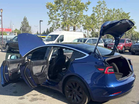 2019 Tesla Model 3 Mid Range