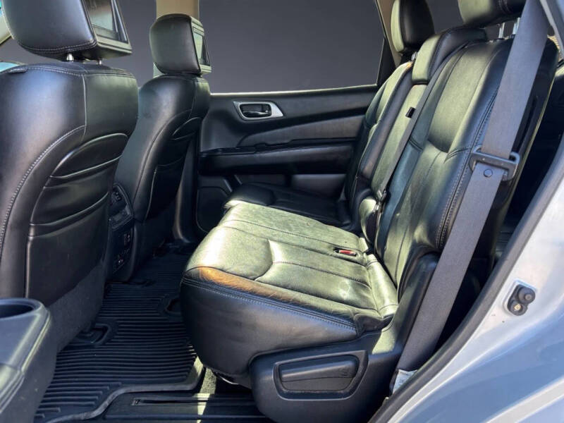 2013 Nissan Pathfinder Platinum