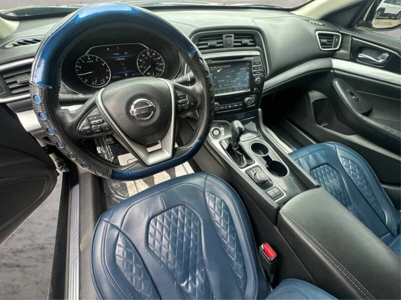 2017 Nissan Maxima