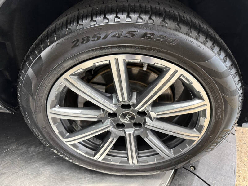 2022 Audi Q7 quattro Premium Plus 45 TFSI