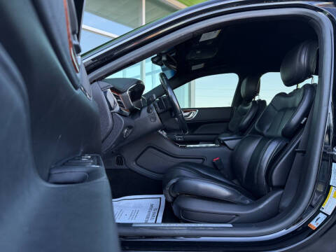 2017 Lincoln Continental Select
