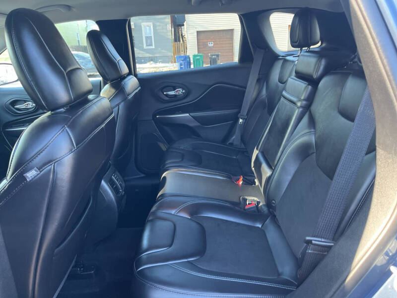 2019 Jeep Cherokee Latitude Plus