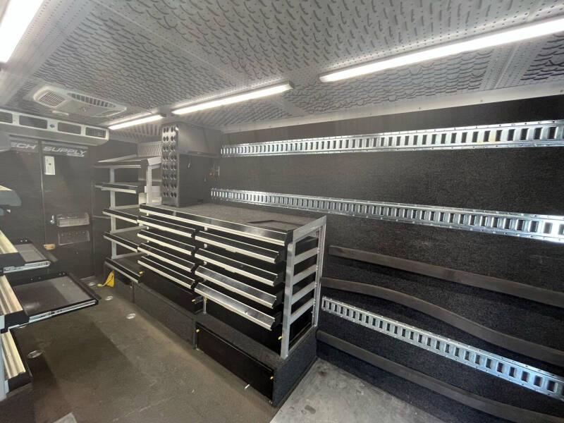 2017 Freightliner MT45 Chassis