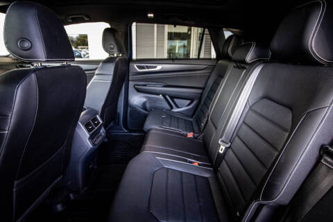 2024 Volkswagen Atlas Cross Sport SEL R-Line 4Motion