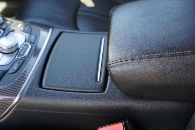 2013 Audi S6 4.0T quattro Prestige