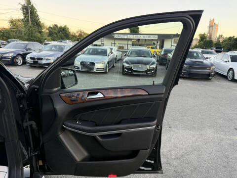 2013 Mercedes-Benz GL-Class GL 550 4MATIC