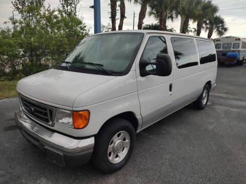 2005 Ford E-Series E-150 Chateau