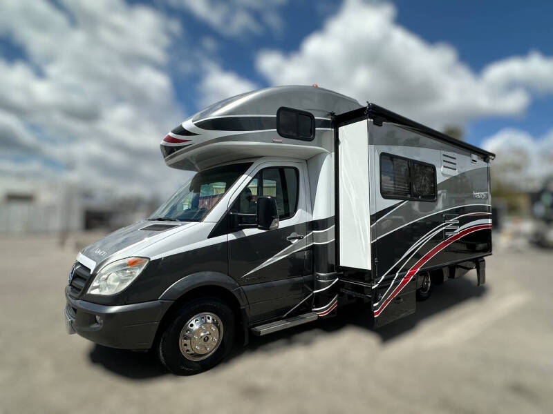 2010 Itasca NAVION 24A