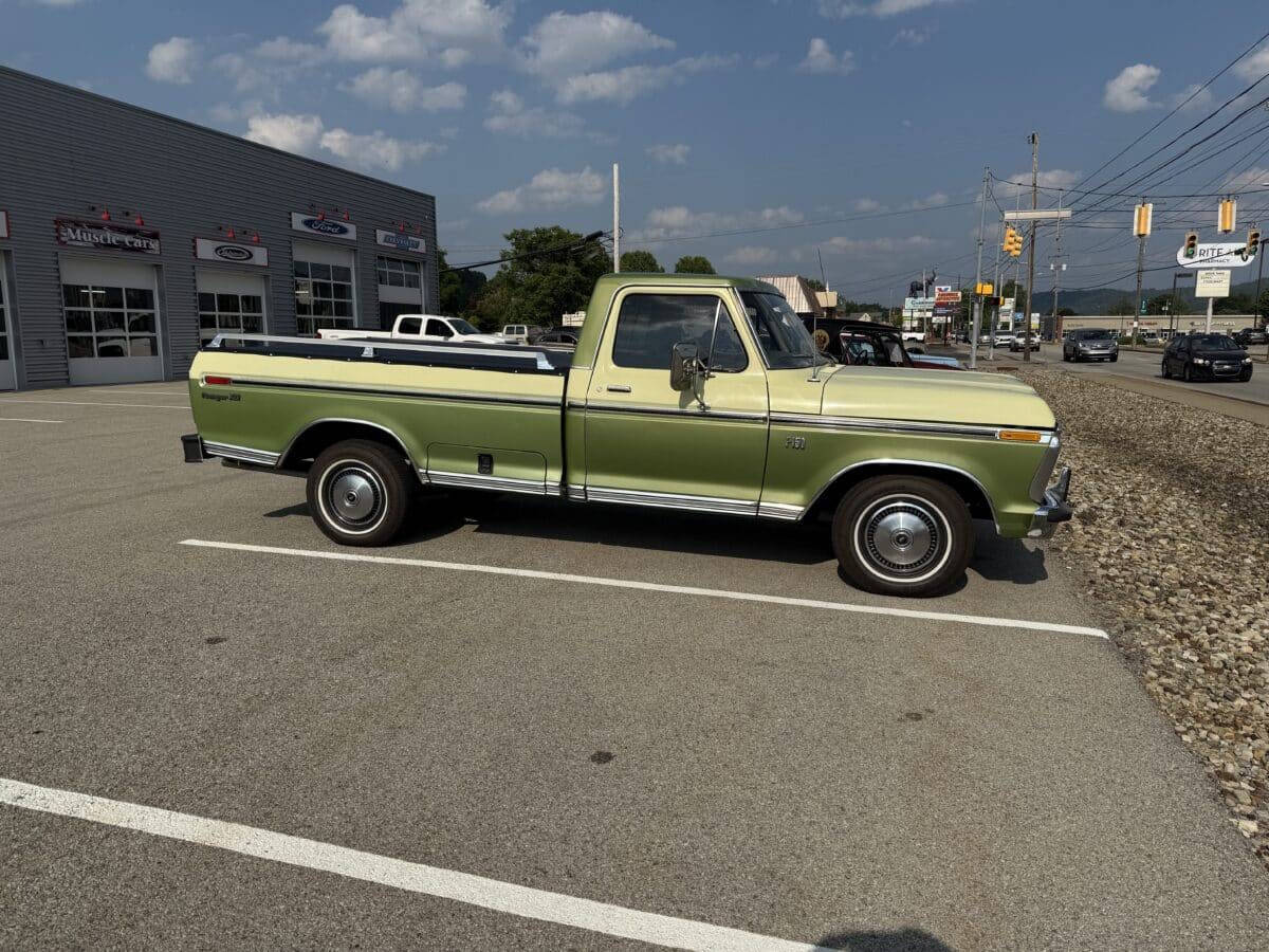 1976 Ford F-150 2