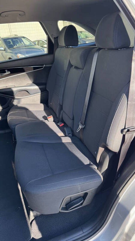 2019 Kia Sorento LX V6