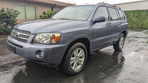 2007 Toyota Highlander Hybrid for sale at Bates Car Company in Salem OR