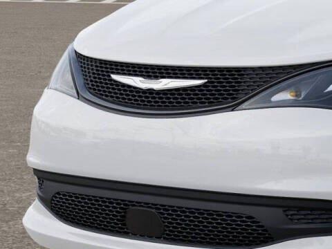 2027 Chrysler Pacifica LX
