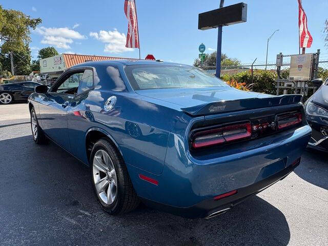 2021 Dodge Challenger SXT