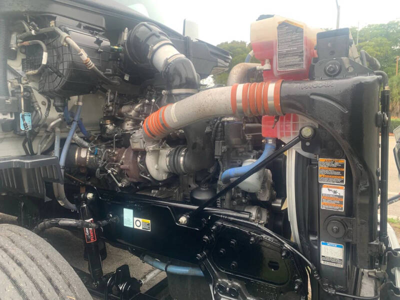 2019 Peterbilt 579