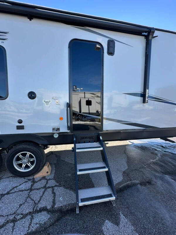 2022 Forest River Vengeance Rogue 26VKS