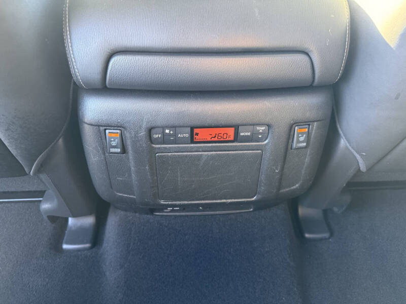 2017 Nissan Armada Platinum