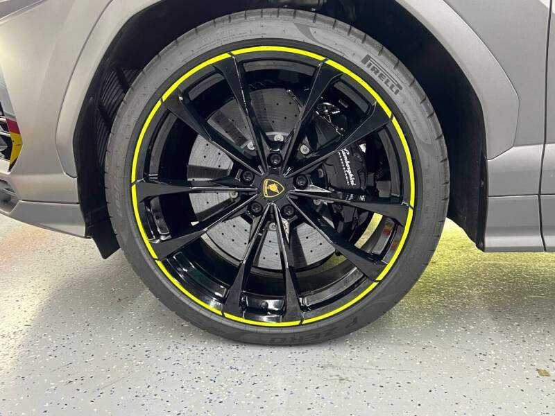 2022 Lamborghini Urus