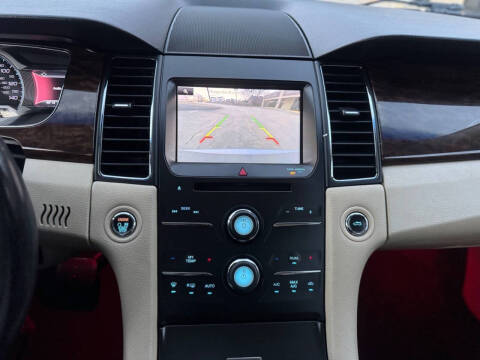 2015 Ford Taurus Limited