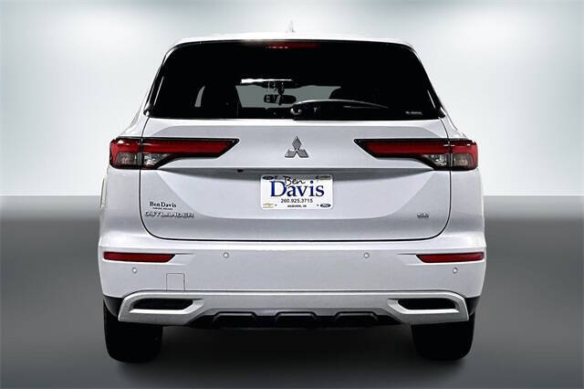 2022 Mitsubishi Outlander SE