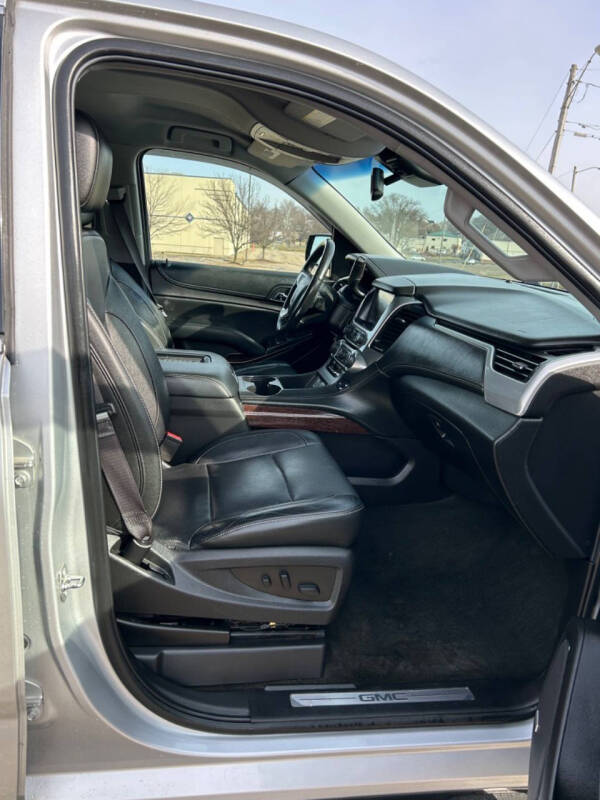 2017 GMC Yukon XL SLT