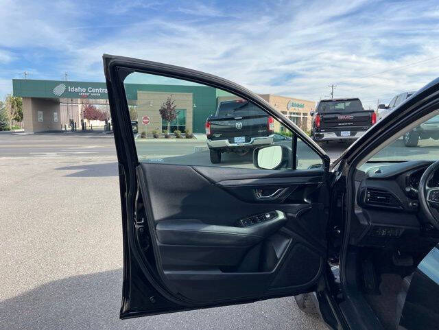 2023 Subaru Outback Premium