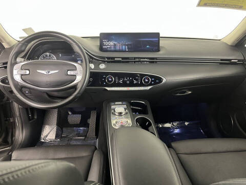 2025 Genesis GV70 2.5T Standard
