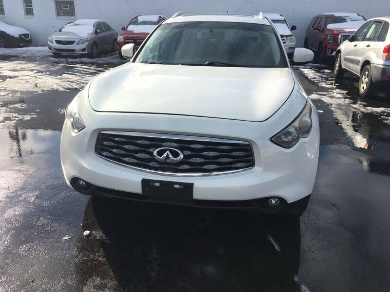 2010 INFINITI FX 35 photo 2