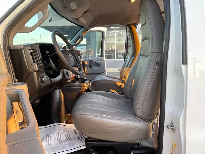 2020 Chevrolet Express 2500