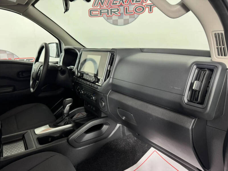 2025 Nissan Frontier