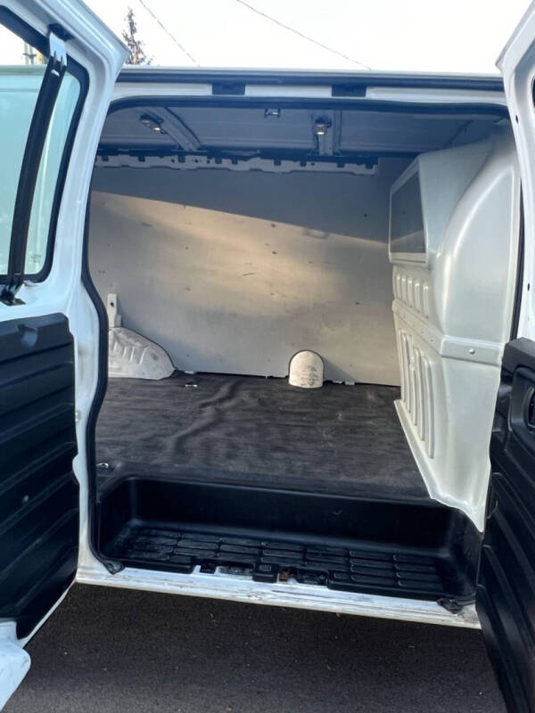 2021 Chevrolet Express 2500