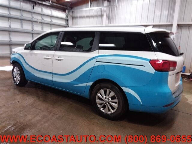 2015 Kia Sedona LX