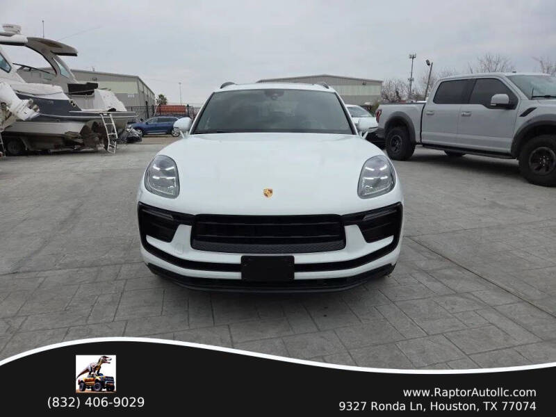 2022 Porsche Macan