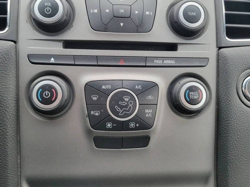 2017 Ford Taurus SEL