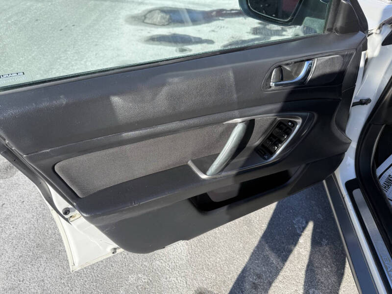 2005 Subaru Outback 2.5 XT