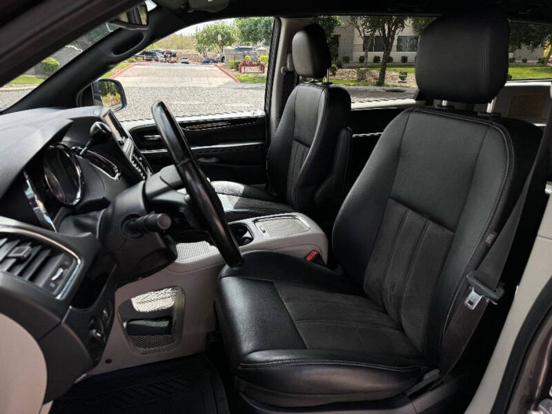 2020 Dodge Grand Caravan SXT