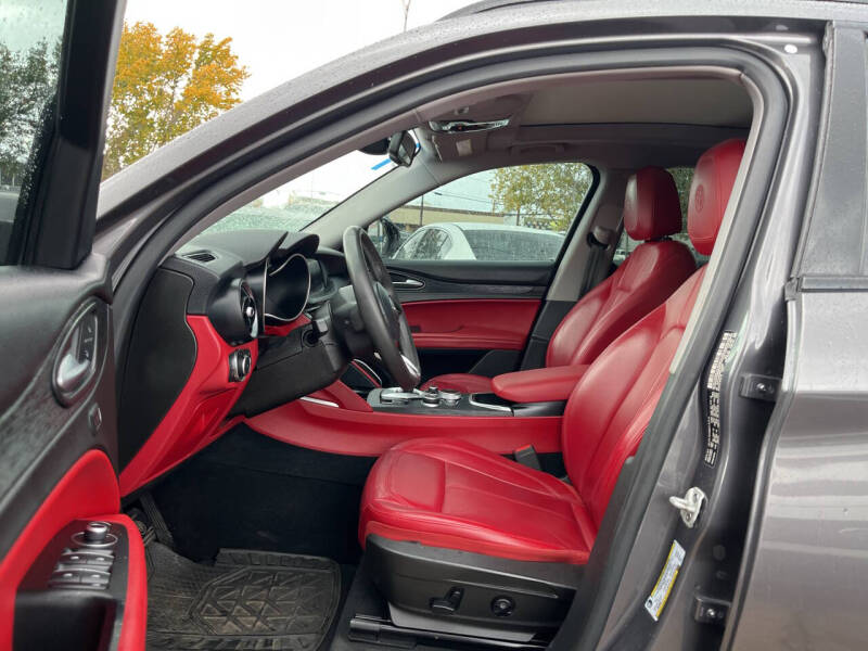 2021 Alfa Romeo Stelvio Sprint