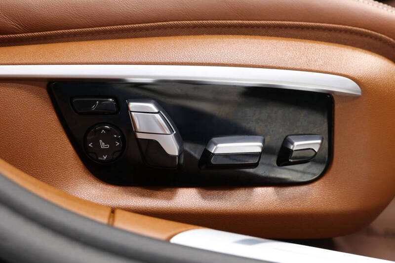 2022 BMW 7 Series M760i xDrive