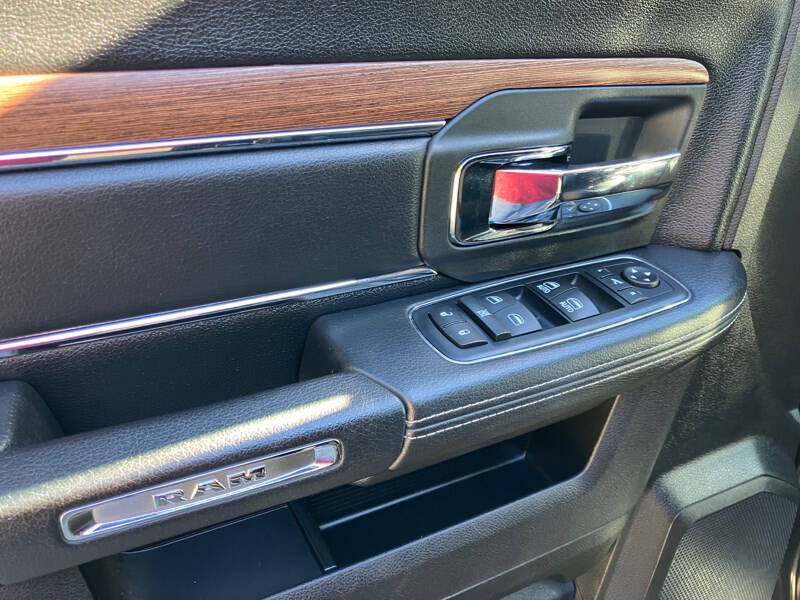 2017 RAM 1500 Laramie