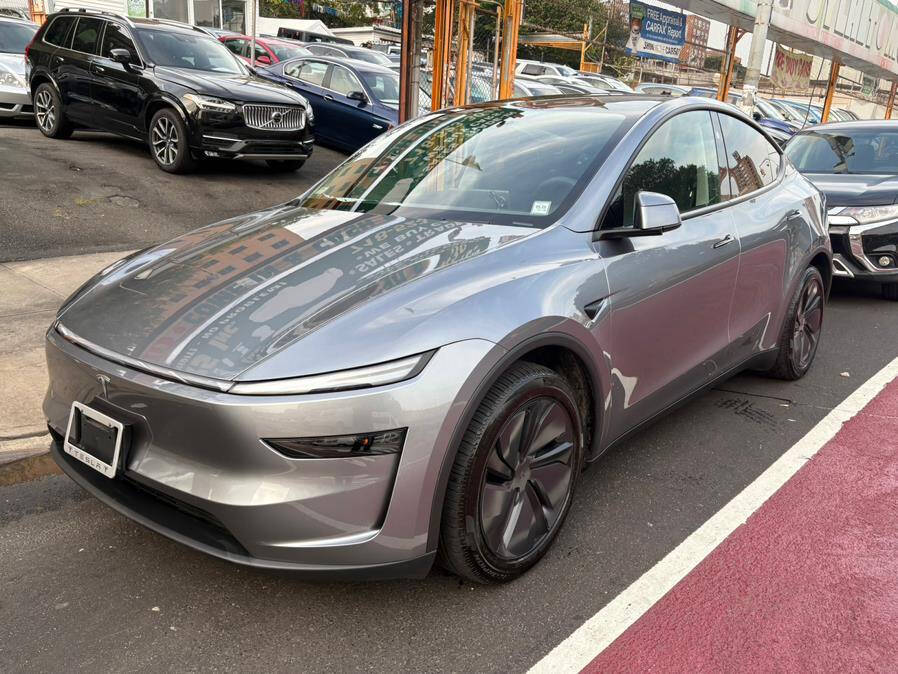 Stealth Grey 2026 Tesla Model Y Long Range AWD Long Range 4dr Crossover 1