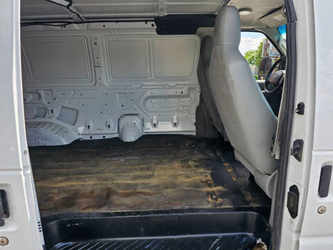 2011 Ford E-Series E-150