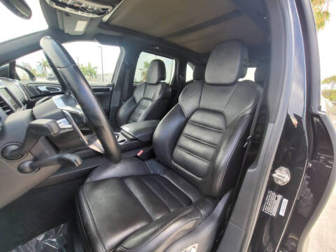 2016 Porsche Cayenne S