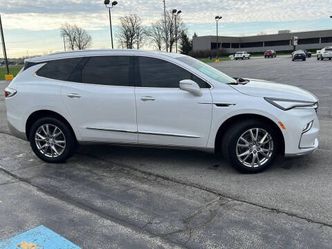 2022 Buick Enclave Essence
