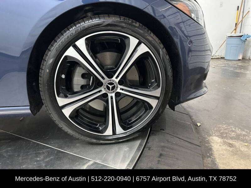 2025 Mercedes-Benz C-Class C 300