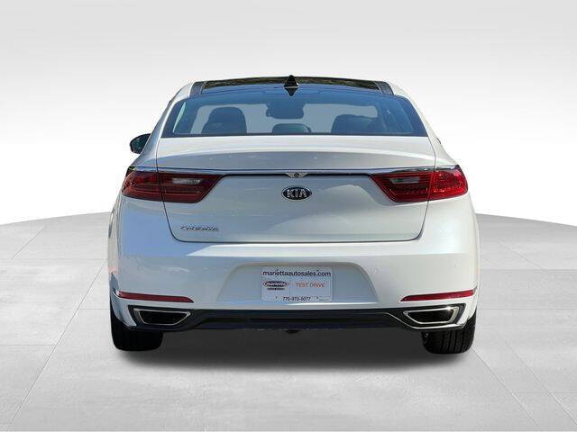 2017 Kia Cadenza Premium