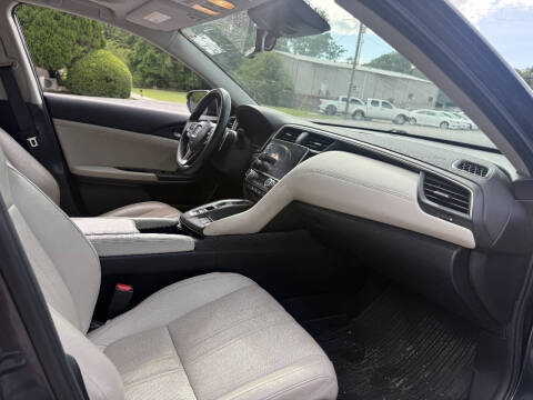 2019 Honda Insight Touring