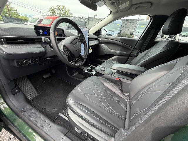 2024 Ford Mustang Mach-E Select
